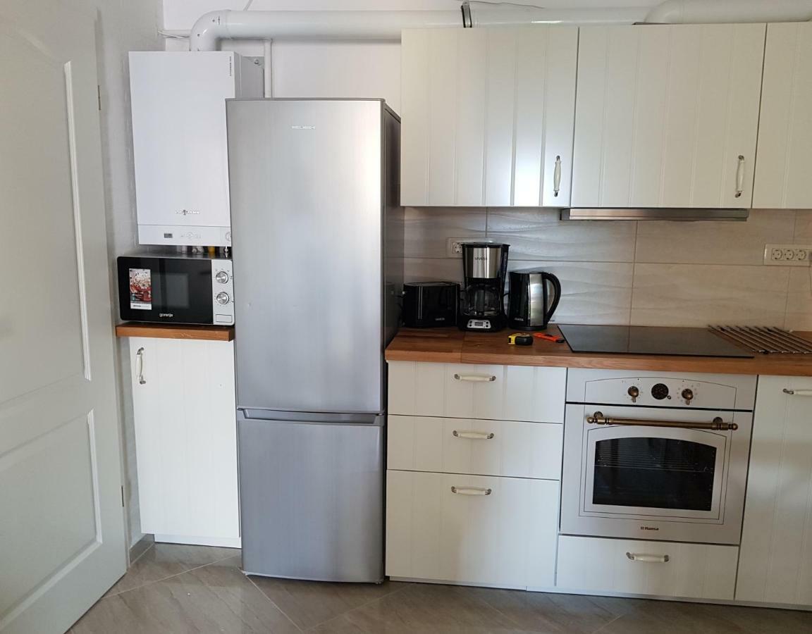 Apartament Monadin 3 Брашов Екстериор снимка