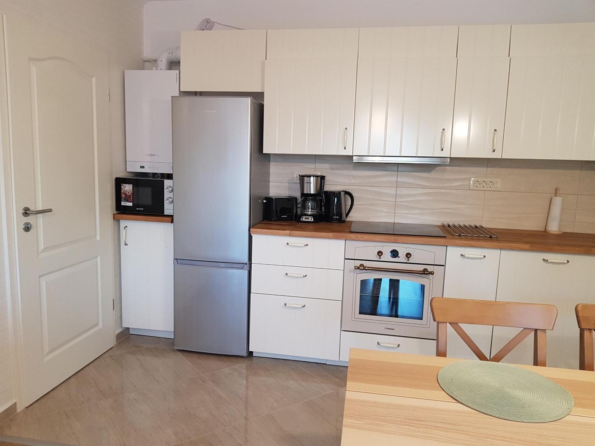 Apartament Monadin 3 Брашов Екстериор снимка