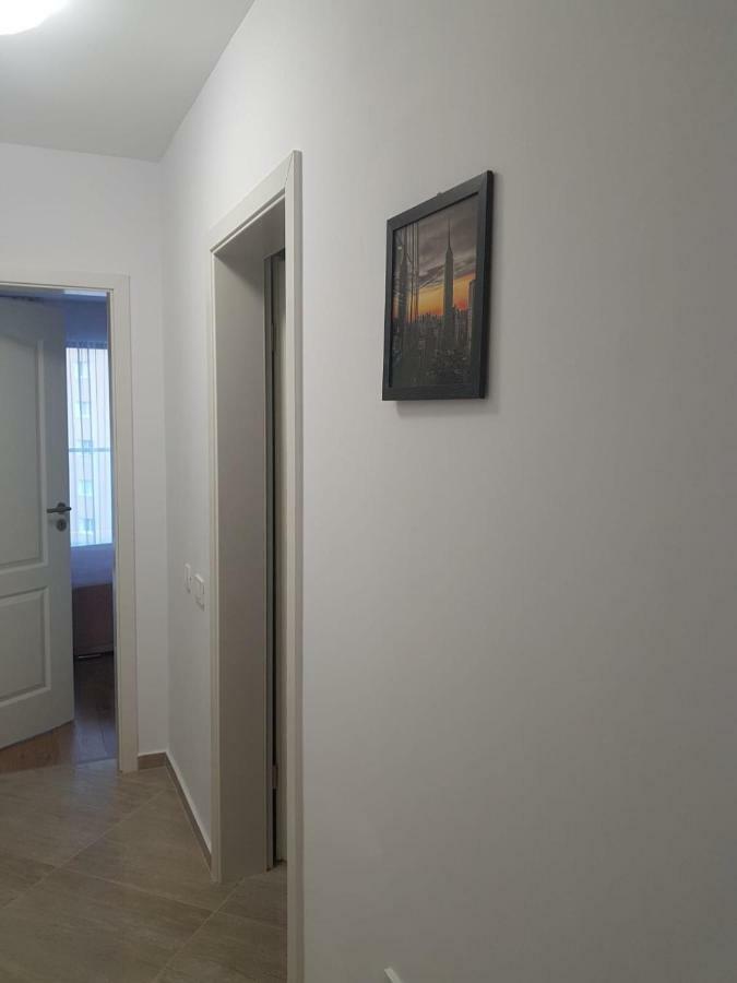 Apartament Monadin 3 Брашов Екстериор снимка