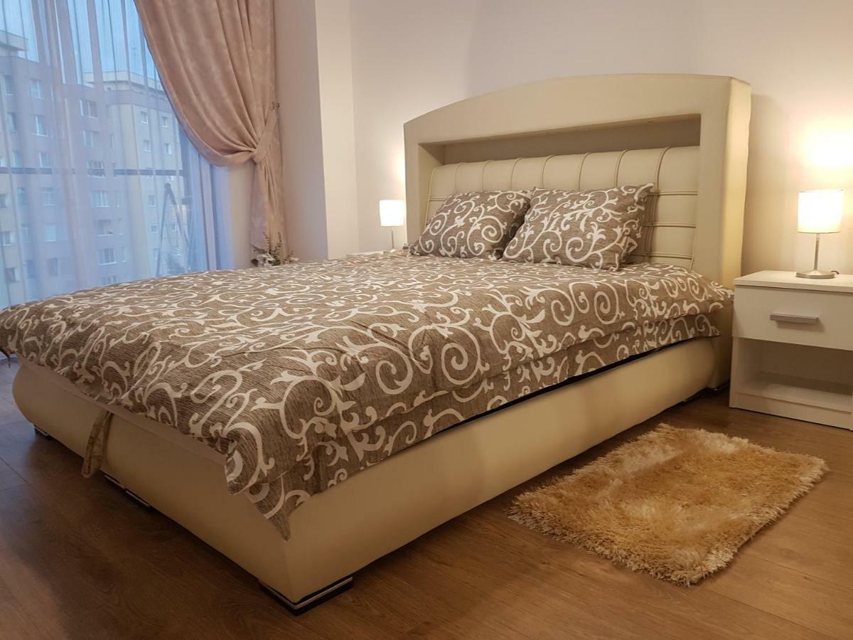 Apartament Monadin 3 Брашов Екстериор снимка